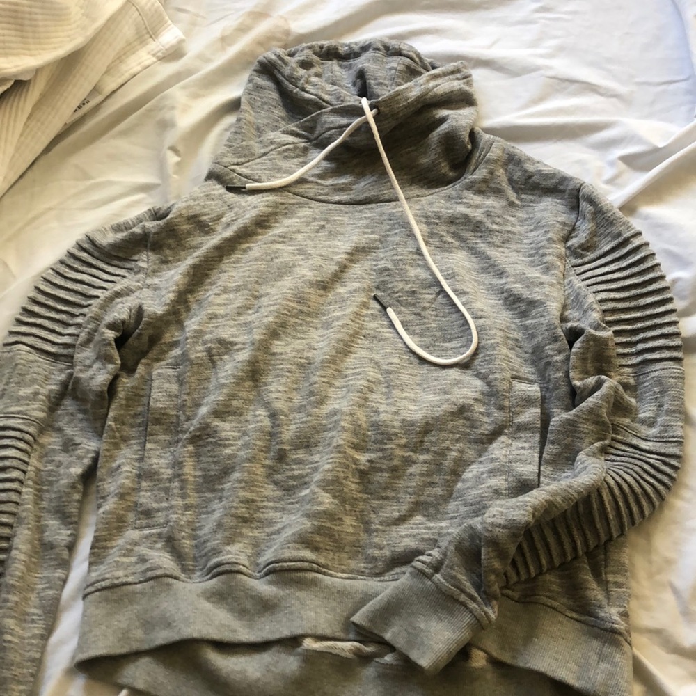 Shorter high neck sweater - super cute, athletic